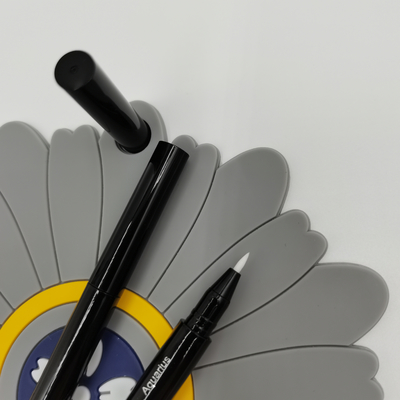Kosmetische Werkzeuge populäre Art-Runden-Spitzen-flüssige Lidstrich-Pen Tipp Sizes 1.5mm 1.8mm