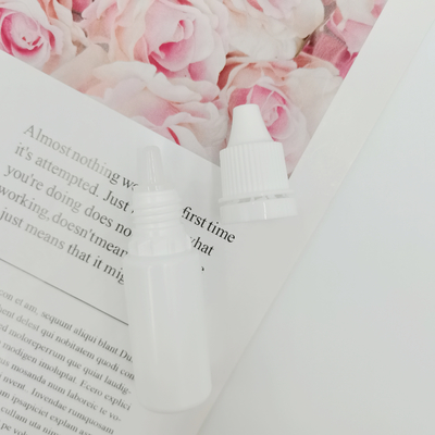 5 ml 10 ml PE-Plastikflüssigkeits-Tropfflasche mit manipulationssicherer Kappe und Spitze