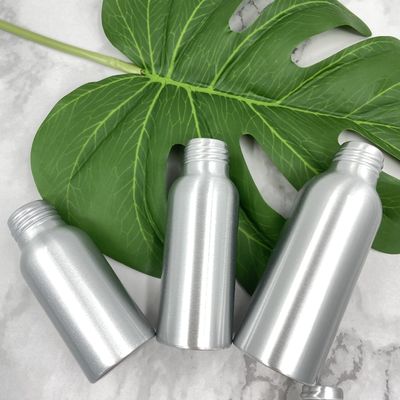 Anti-UVkosmetische Aluminiumflasche, die 100ml 150ml mit Aufkleber versiegelt