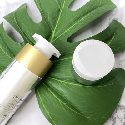 Kleine Lotions-luftlose Pumpflaschen verdrehen Presse 15ml ringsum Matt Gold